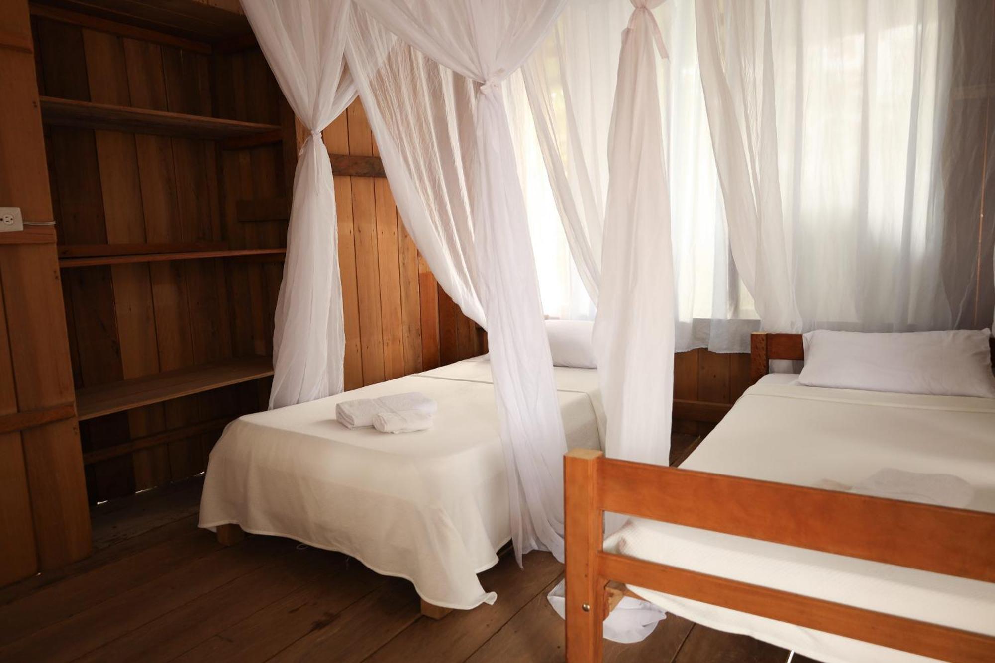 La Ceiba, Amazonas Hotel Leticia Eksteriør billede